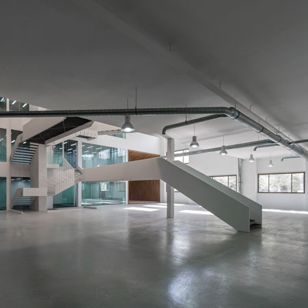 Ariochoob Showroom