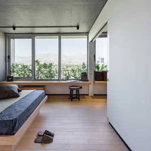 Residence No. 8