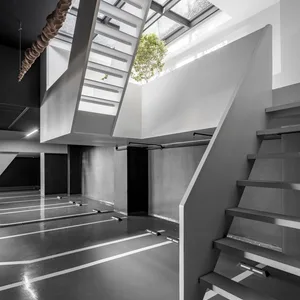 Ribbon Administrative Building
