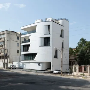 Tirgar Villa